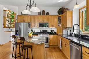 16560 Lake Ridge Dr, Maple Grove, MN 55311 - Photo 5