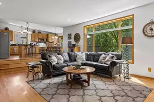 16560 Lake Ridge Dr, Maple Grove, MN 55311 - Photo 11