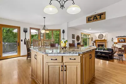 16560 Lake Ridge Drive, Maple Grove, MN 55311 - Photo 7