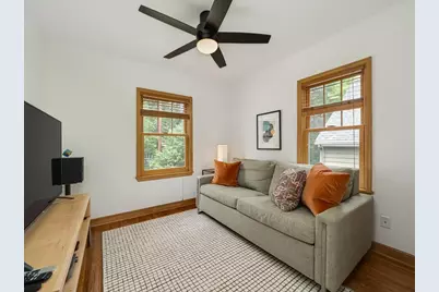 21 Queen Avenue S, Minneapolis, MN 55405 - Photo 13