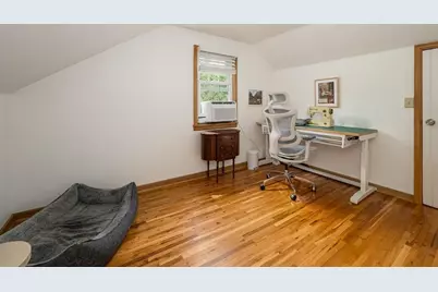 21 Queen Avenue S, Minneapolis, MN 55405 - Photo 19