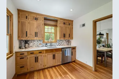 21 Queen Avenue S, Minneapolis, MN 55405 - Photo 9