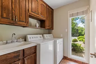 8753 Walton Oaks Dr, Bloomington, MN 55438 - Photo 29
