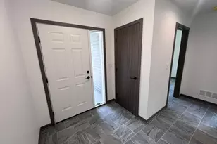 1423 Sunrise Ave SE, Rochester, MN 55904 - Photo 3