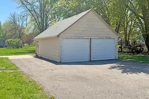 217 Pearl St W, Amboy, MN 56010 - Photo 5