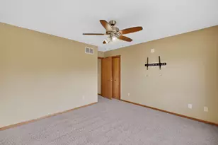 634 8th St SW, Pine Island, MN 55963 - Photo 25