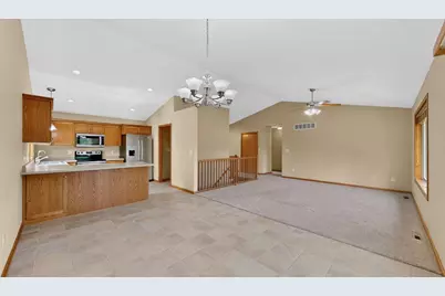634 8th Street SW, Pine Island, MN 55963 - Photo 13