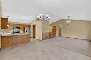 634 8th St SW, Pine Island, MN 55963 - Photo 13