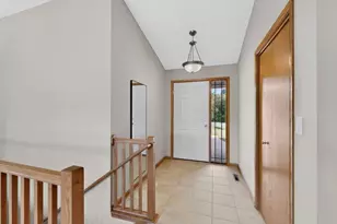 634 8th St SW, Pine Island, MN 55963 - Photo 7