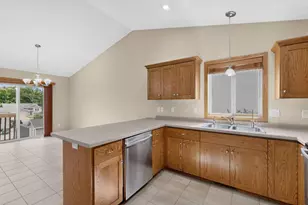 634 8th St SW, Pine Island, MN 55963 - Photo 19