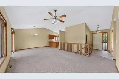 634 8th Street SW, Pine Island, MN 55963 - Photo 9