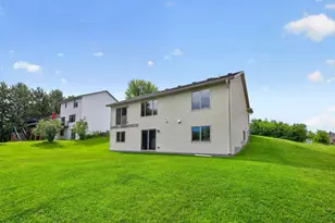 634 8th St SW, Pine Island, MN 55963 - Photo 3