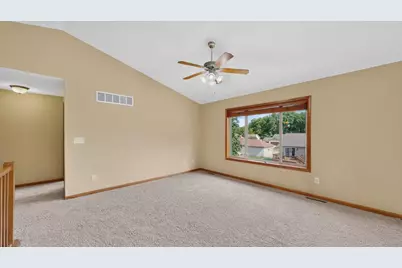 634 8th Street SW, Pine Island, MN 55963 - Photo 11