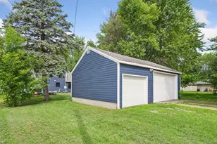 257 S Orange St, Waconia, MN 55387 - Photo 35