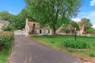 6612 Lynwood Blvd, Richfield, MN 55423 - Photo 1