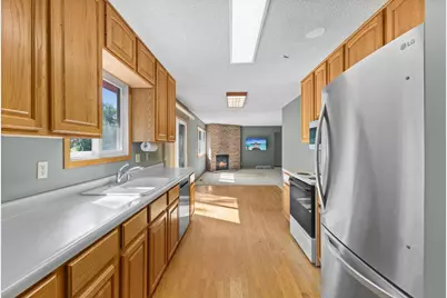 4212 Desoto Street, Vadnais Heights, MN 55127 - Photo 13