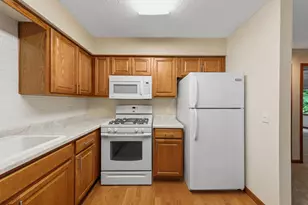 435 Fontaine Ct, Woodbury, MN 55125 - Photo 15
