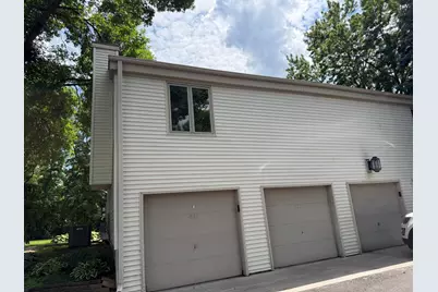 435 Fontaine Court, Woodbury, MN 55125 - Photo 3