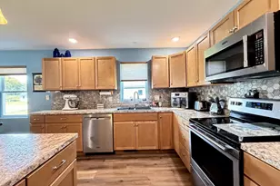 1903 Bud Rd, Windom, MN 56101 - Photo 5