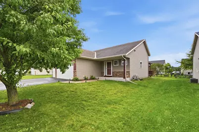 182 Ardennes Avenue NE, Shakopee, MN 55379 - Photo 3