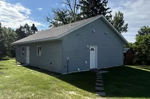125 2nd St SW, Akeley, MN 56433 - Photo 3