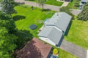 2162 Maple Ln E, Maplewood, MN 55109 - Photo 37