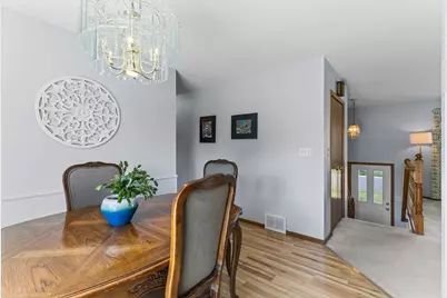 2162 Maple Lane E, Maplewood, MN 55109 - Photo 9