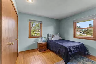 2162 Maple Ln E, Maplewood, MN 55109 - Photo 13