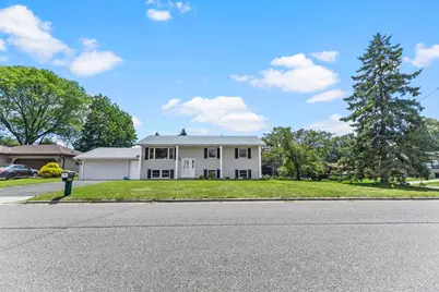 2162 Maple Lane E, Maplewood, MN 55109 - Photo 43
