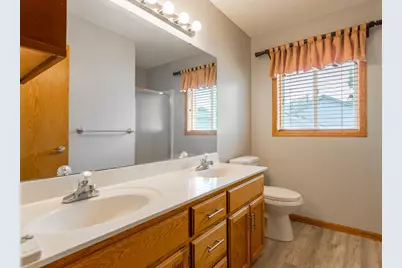 8284 Ashford Road, Woodbury, MN 55125 - Photo 43