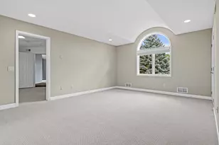 2069 Royale Dr, Eagan, MN 55122 - Photo 25