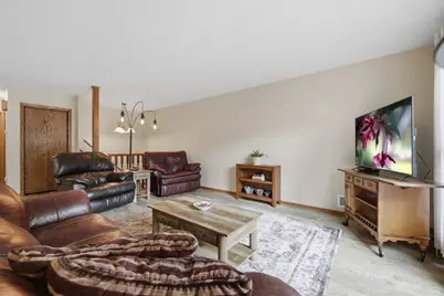 715 Sunset Street SW, Hutchinson, MN 55350 - Photo 5