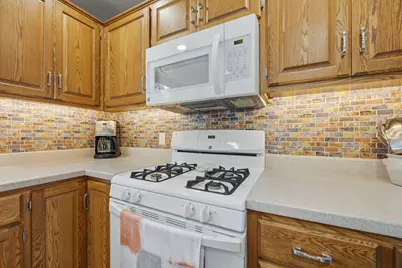 715 Sunset Street SW, Hutchinson, MN 55350 - Photo 11