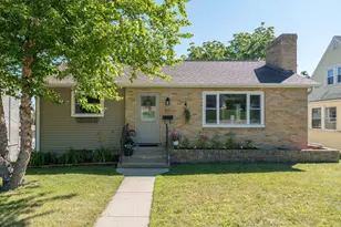 611 S Broadway St, New Ulm, MN 56073 - Photo 1