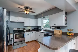 611 S Broadway St, New Ulm, MN 56073 - Photo 11