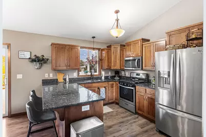 25464 11th Street W, Zimmerman, MN 55398 - Photo 5