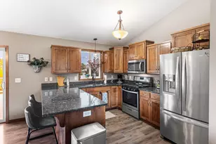 25464 11th St W, Zimmerman, MN 55398 - Photo 5
