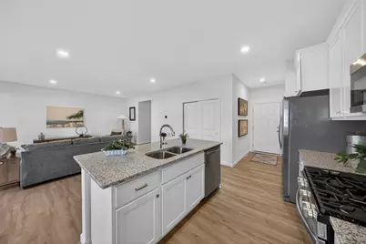 1804 Dale Place SE, Pine Island, MN 55963 - Photo 7