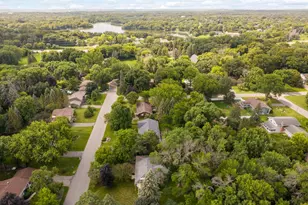 7660 Heritage Rd, Eden Prairie, MN 55346 - Photo 41