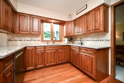 1617 Circle Drive, Winona, MN 55987 - Photo 9