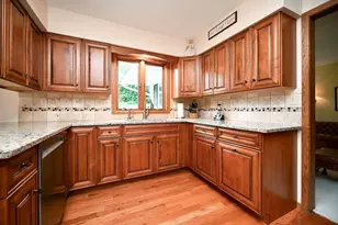 1617 Circle Dr, Winona, MN 55987 - Photo 9
