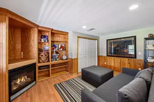 3921 Minnewashta Ct, Chanhassen, MN 55331 - Photo 23