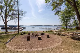 3921 Minnewashta Ct, Chanhassen, MN 55331 - Photo 41