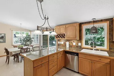 8716 Virginia Avenue S, Bloomington, MN 55438 - Photo 9
