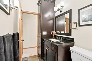8716 Virginia Ave S, Bloomington, MN 55438 - Photo 27