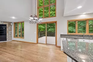 2109 Stone Creek Dr, Chanhassen, MN 55317 - Photo 59