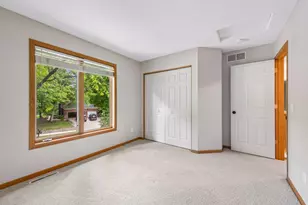 2109 Stone Creek Dr, Chanhassen, MN 55317 - Photo 51