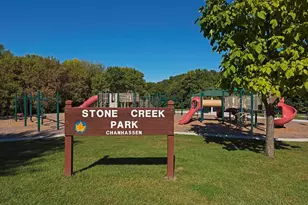 2109 Stone Creek Dr, Chanhassen, MN 55317 - Photo 35