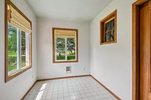 11551 278th St, Chisago City, MN 55013 - Photo 7