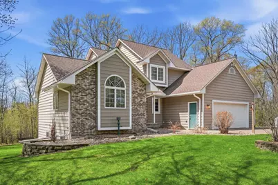 208 Country Oaks Road, River Falls, WI 54022 - Photo 5